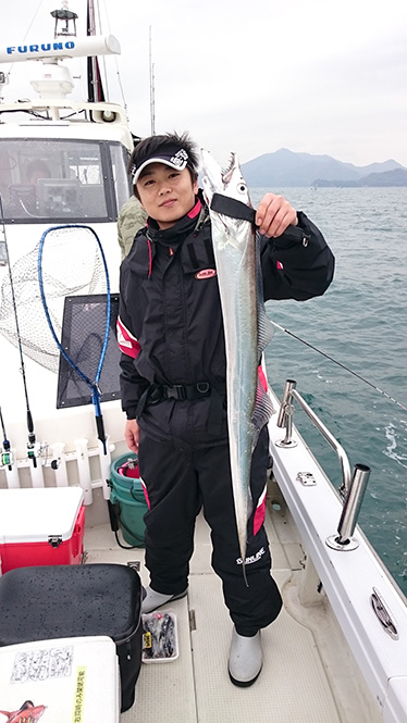 秋深まり魚種多数!!